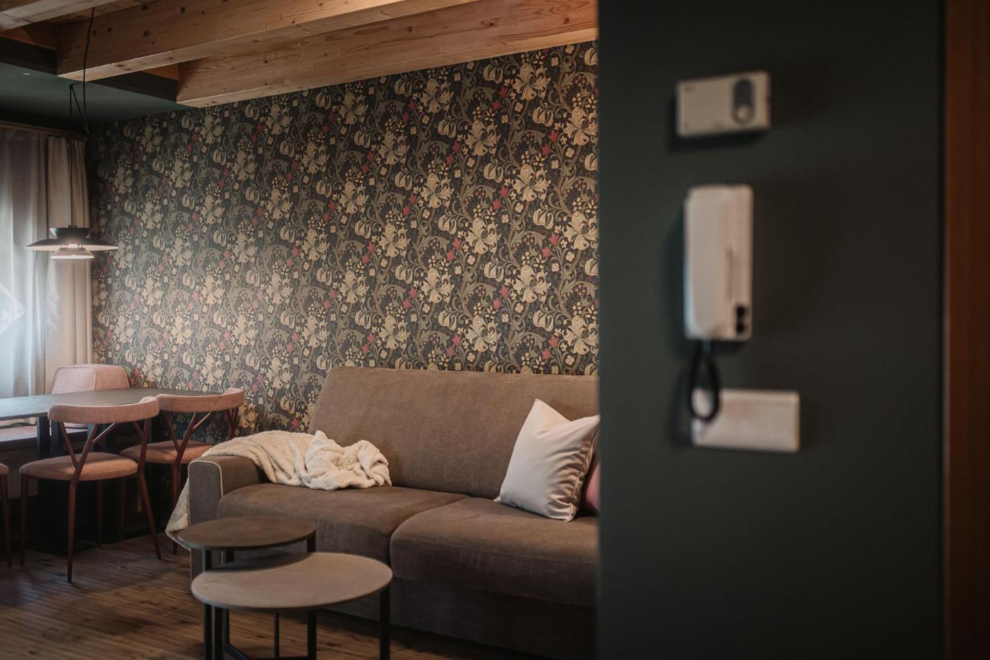 Nancy'S Holiday Homes Dolomites Rasun di Sotto Bagian luar foto