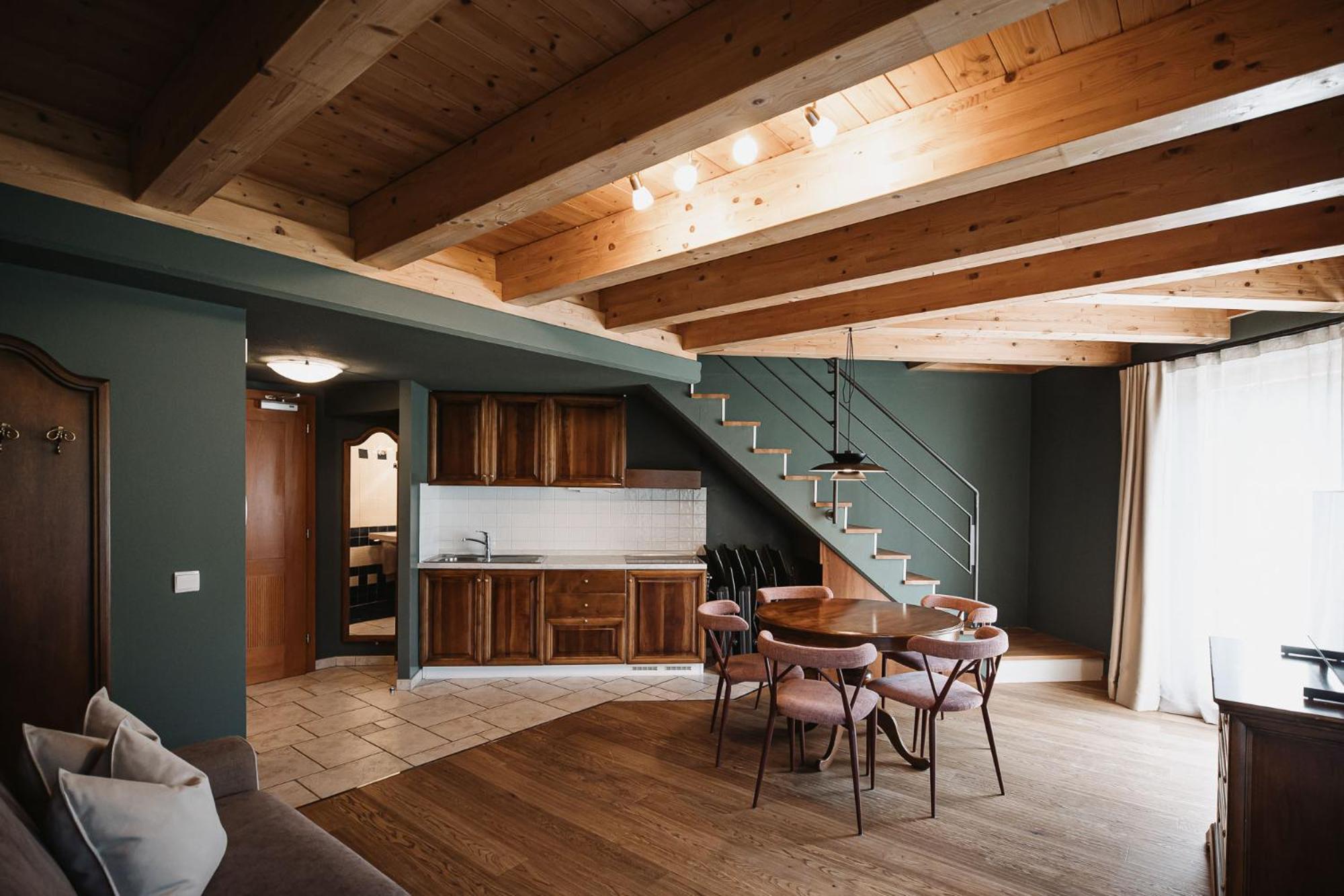 Nancy'S Holiday Homes Dolomites Rasun di Sotto Bagian luar foto
