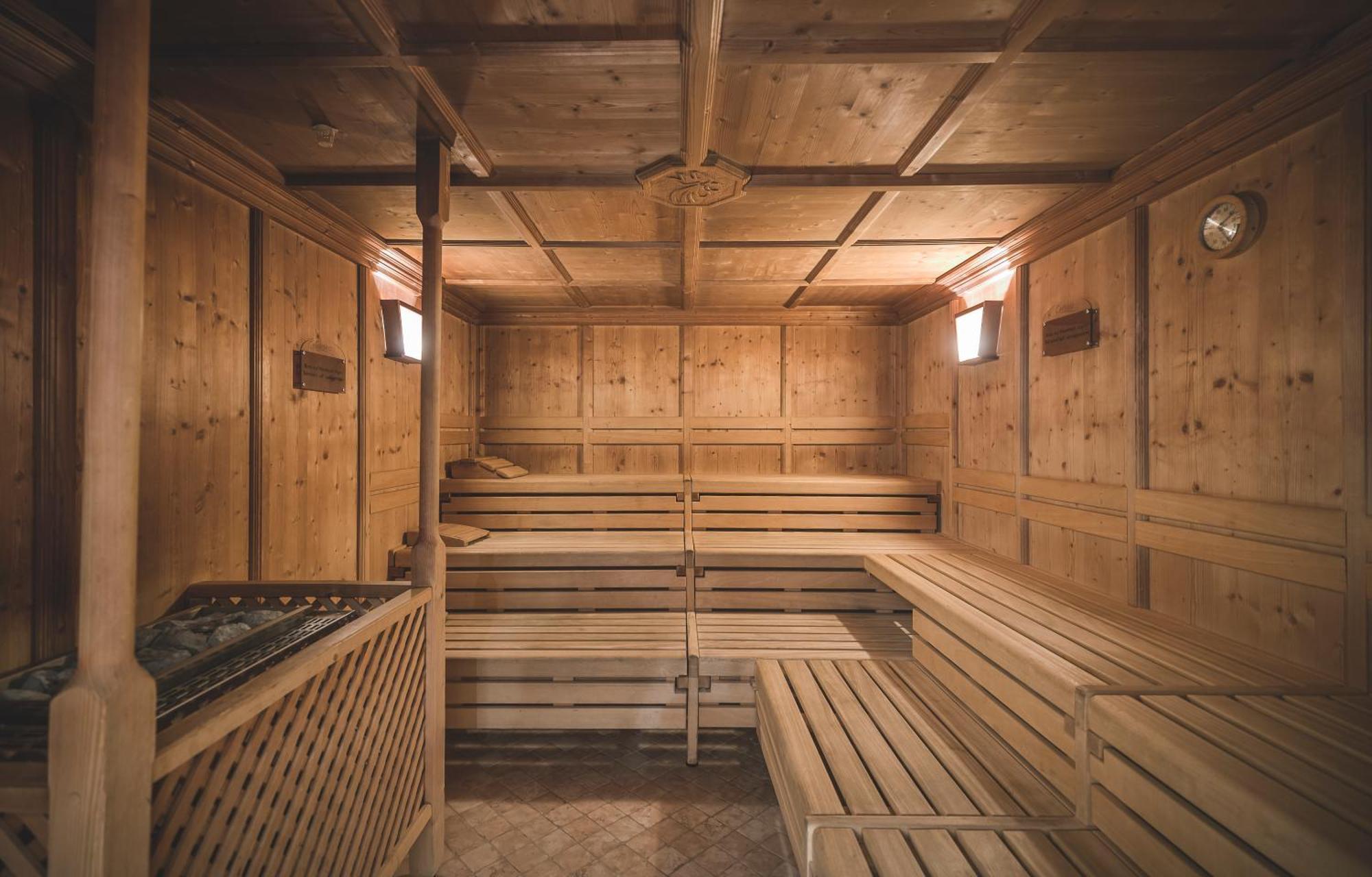 Nancy'S Holiday Homes Dolomites Rasun di Sotto Bagian luar foto